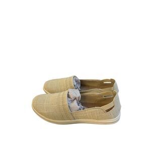 Clarks Cloud steppers Natural Breeze Step size 11 Open Box